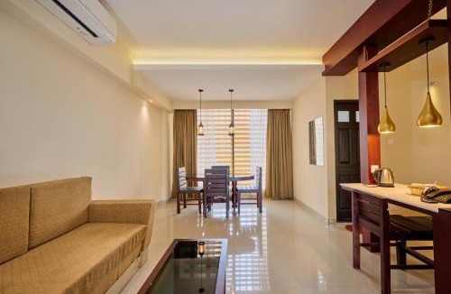 Vandiperiyar Hotel | Thekkady Gavi Suites