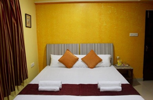 Panaji Apartment | Three bed room family place for 7 guests