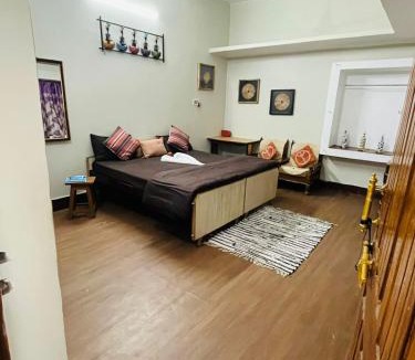 Varanasi House | THS Home Stay
