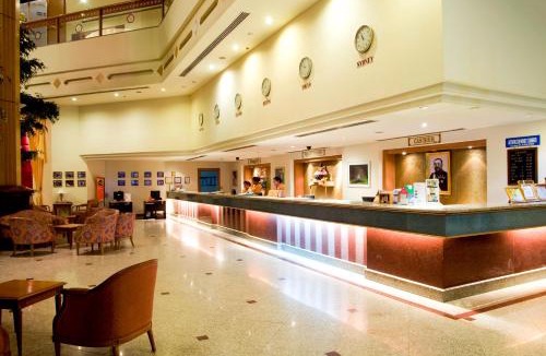 Trang Hotel | Thumrin Thana Hotel