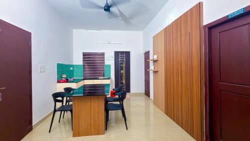 Lakkidi Apartment | Thushara Homestay