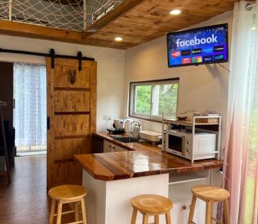 Burgos House | Tiny House in Dahilayan