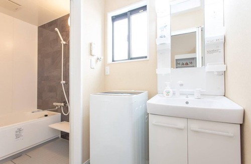 Shimogyo House | ~ Tomori Sakura Umekoji 2 MAX5PPL FREE WIFI near KYOTO STATION ~