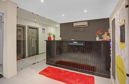 Noida Hotel | Townhouse 587 Sector 19