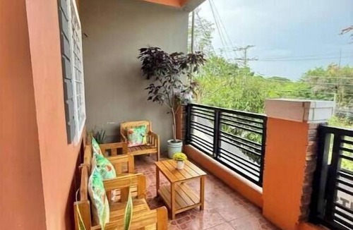 Gerona Apartment | Transient Studios near Isdaan