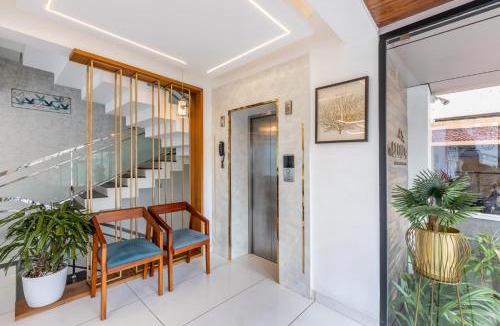 Thampanoor Hotel | Treebo De Cloud 9 Regency