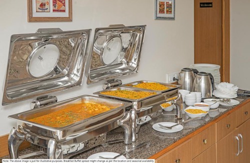 Khatri Park Housing Society Hotel | Treebo Five Elements with Swimming Pool