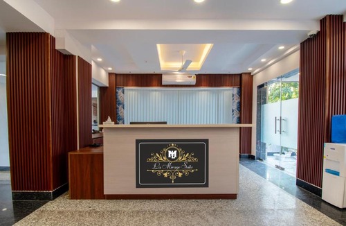 Sector 70 Hotel | Treebo La Mirage Suite