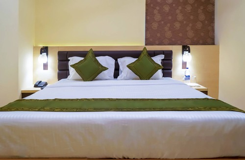 Bhubaneshwar Hotel | Treebo Oasis, Laxmisagar