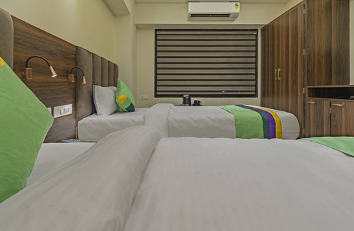 Malviya Nagar Hotel | Treebo Pink City Grand