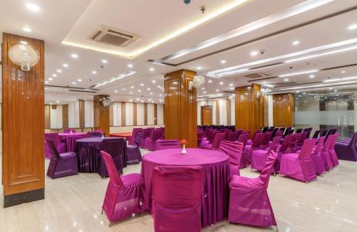 Tonk Road Hotel | Treebo Premium Vinnie - Near Airport