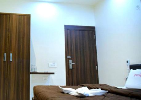 Satara Hotel | Treebo Pushpak