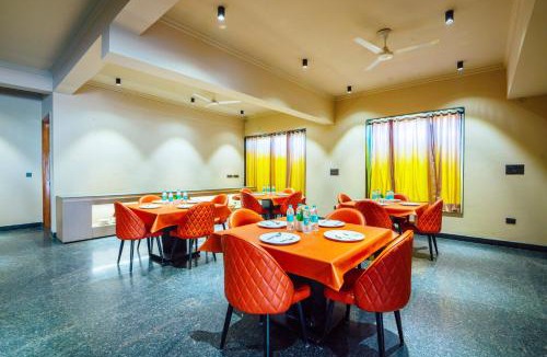 Sector 70 Hotel | Treebo Royal City
