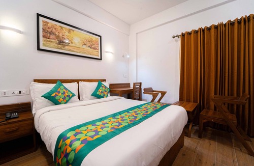 Thiruvananthapuram Hotel | Treebo West Fort Divine – Near Padmanabhaswamy Temple