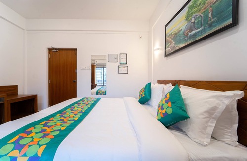 Thiruvananthapuram Hotel | Treebo West Fort Divine – Near Padmanabhaswamy Temple