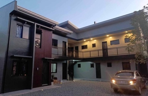 Lucena Apartment | Triple Deluxe room Casa Karina-Lucena City