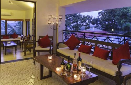 Britona Villa | Tropical Woods 7BR 2Villas Pvt Pool Cook Car