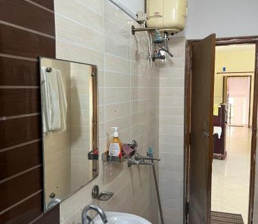 Civil Lines Apartment | TS homestays Prayagraj