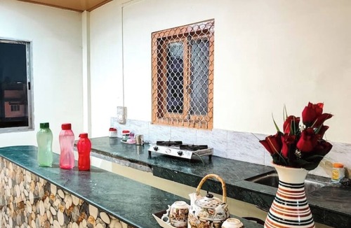 Sualkuchi House | Tulip Guest house (Rooftop)nn