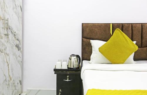 Pashim Vihar Hotel | Twamev Residency