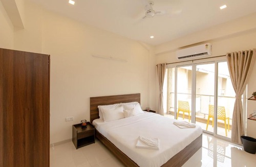 Anjuna Apartment | U-stays - 2 bhk, Pool view flat with WIFI in Anjuna