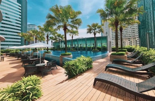 Golden Triangle Condo | Unblocked KL Tower View | 3Min Walk to KLCC @ 4-5 Pax 中文房东