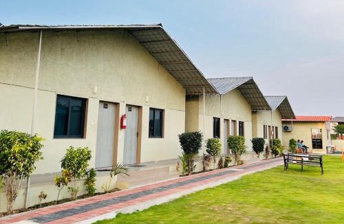 Rajpipla Resort | Unity Sunrise Resort Best Hotel Near Statue of Unity