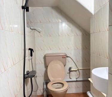 Kazhakuttam Apartment | Unwind at Blue Lagoon - quiet, cozy and connected