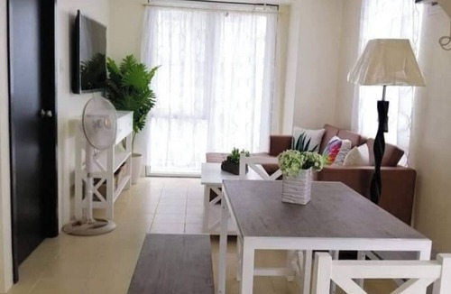 Ugong Condo | Urban Penthouse