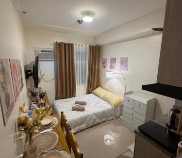 Kaunlaran Apartment | Urbanite Stays-Urban Deca Towers Cubao