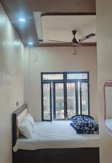 Faizabad House | Urmila Paying Guest House