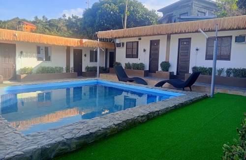 Puerto Galera House | V Hostel Galera - Couple Room