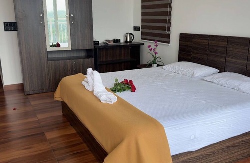Elappara Hotel | Vagamon hill Casa holiday home