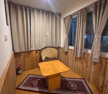 Pauri House | Van Ragaa