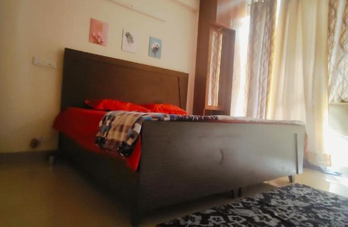 Noida Apartment | Varnika Mension