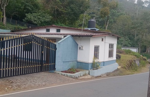 Kotagiri Bed & Breakfast | Varshinicottage,bed& brakefast nAravenu Kothakiri
