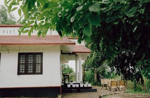Alappuzha House | VayalMonk - Alleppey Island Isolated Villa resort