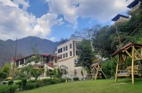 Paliyal Gaon Resort | Veda5 Ayurveda & Yoga Retreat
