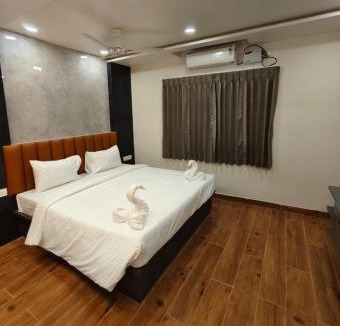 Madurai Apartment | Velmora Luxe Residences