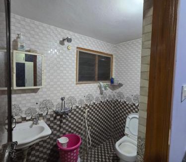 Karimnagar House | Venku Homestay Private room with attached washroom