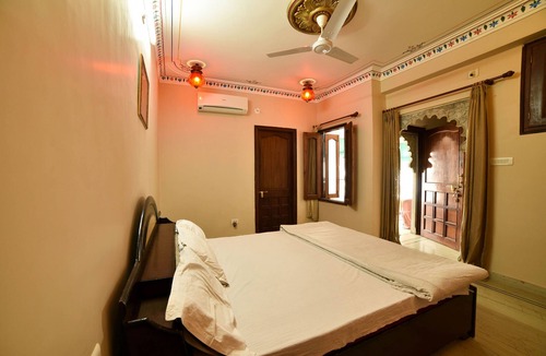Udaipur City Centre Bed & Breakfast | Venus Heritage Homestay