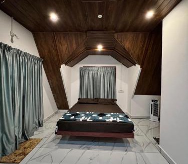 Elappara House | Verdant peaks Homestay