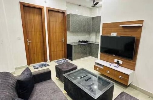 Delhi Cantonment Apartment | VIBE by Prahar Homes
