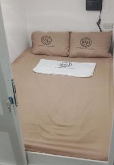 Pasay Hotel | Victoria's capsule bed