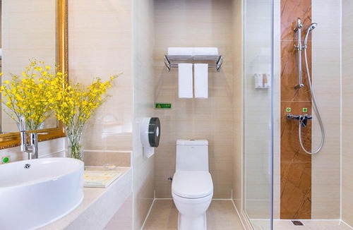 Longhua District Hotel | Vienna Hotel Shenzhen Shiyan Shilong Community