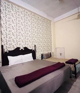 Shavri Colony House | View lake village boutique