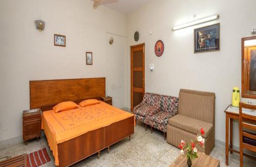 Maihar House | Vijay Kadambari House