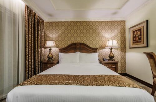 Naga Hotel | Villa Caceres Hotel