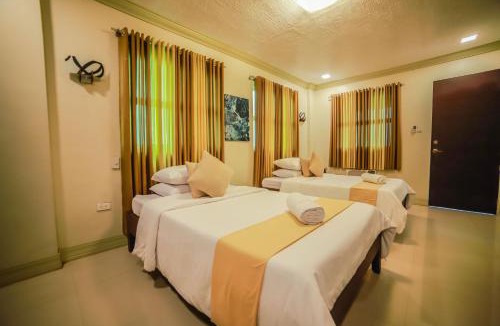 Palayan City Hotel | Villa Esmeralda Bryan's Resort Hotel and Restaurant