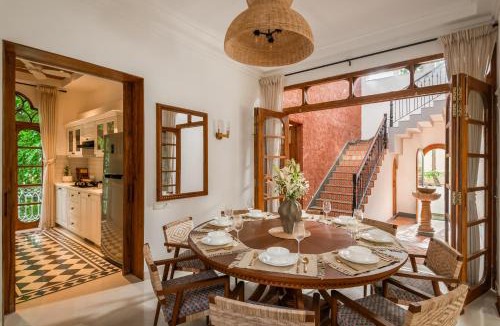 Vagator Villa | Villa Giulietta - 4BHK Villa in Assagao with Big Pvt Pool, Balcony, Dedicated Caretaker, Near Famous Cafes